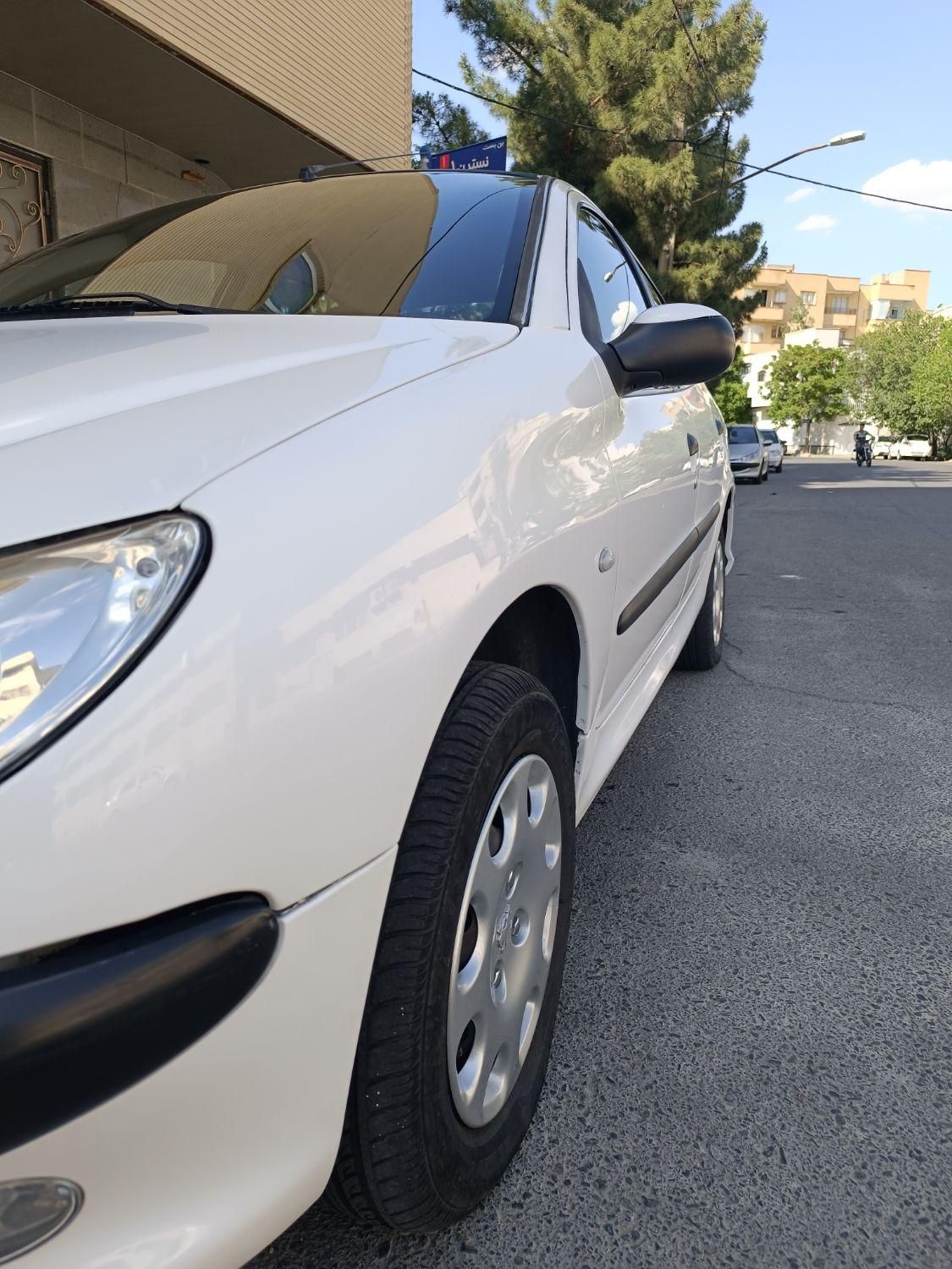 پژو ۲۰۶ صندوق دار v8 - 1390