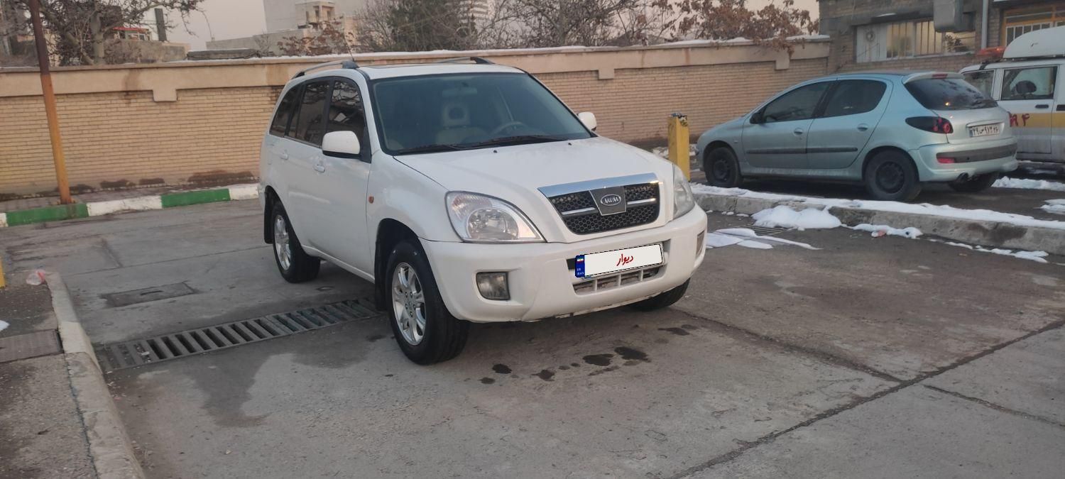 ام وی ام X33 دنده‌ای ساده - 2012
