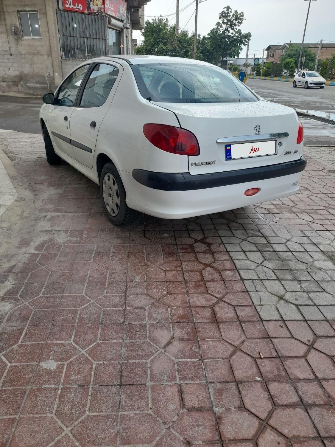 پژو ۲۰۶ صندوق دار v1 - 1389