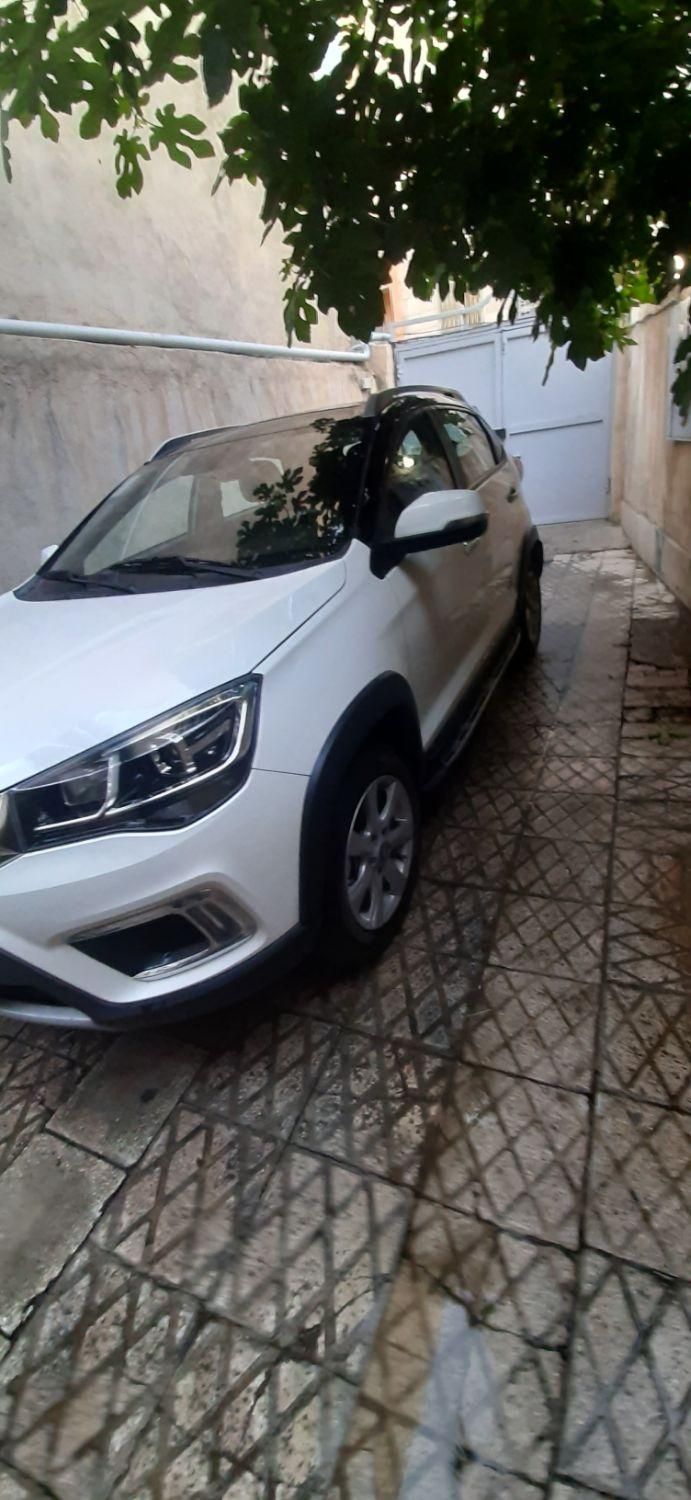 ام وی ام X22 دنده ای اسپرت لاکچری - 2022