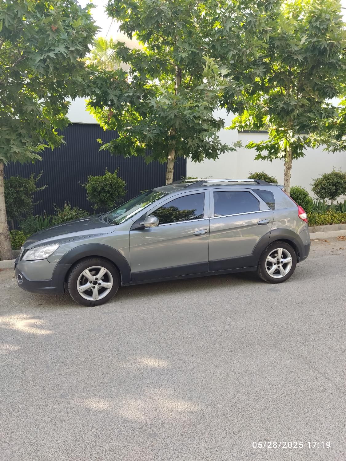 خودرو دانگ فنگ، H30 کراس آگهی ann_18379279