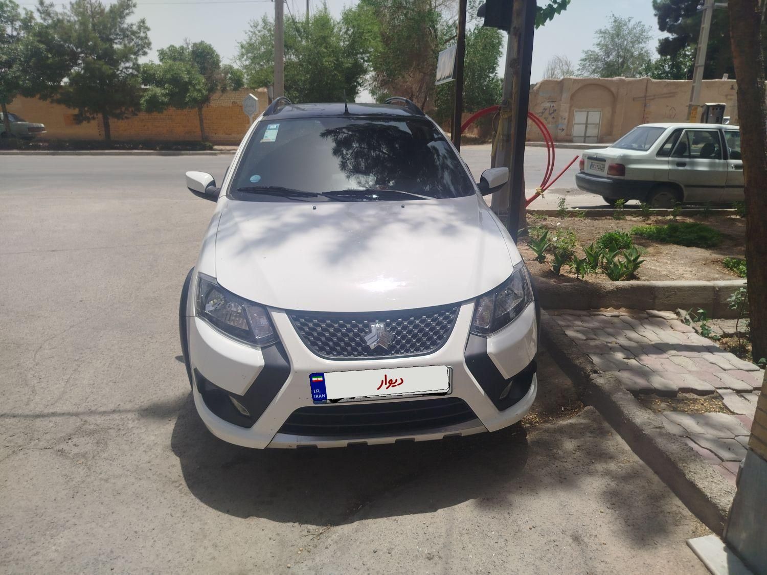 خودرو کوییک، R آگهی ann_18379291