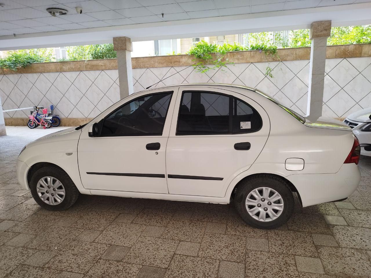 تیبا صندوق دار SX - 1400