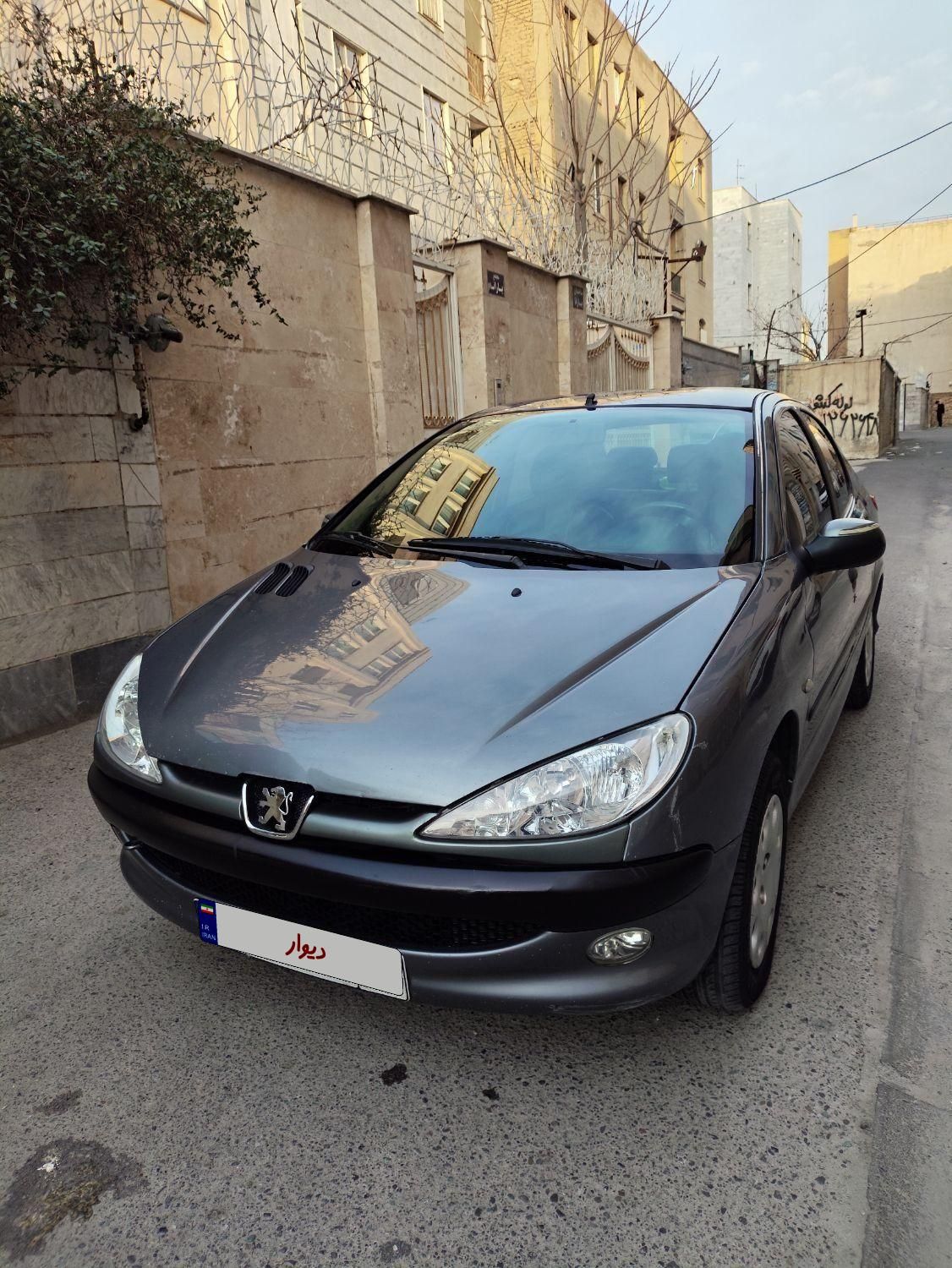 پژو ۲۰۶ صندوق دار v8 - 1390