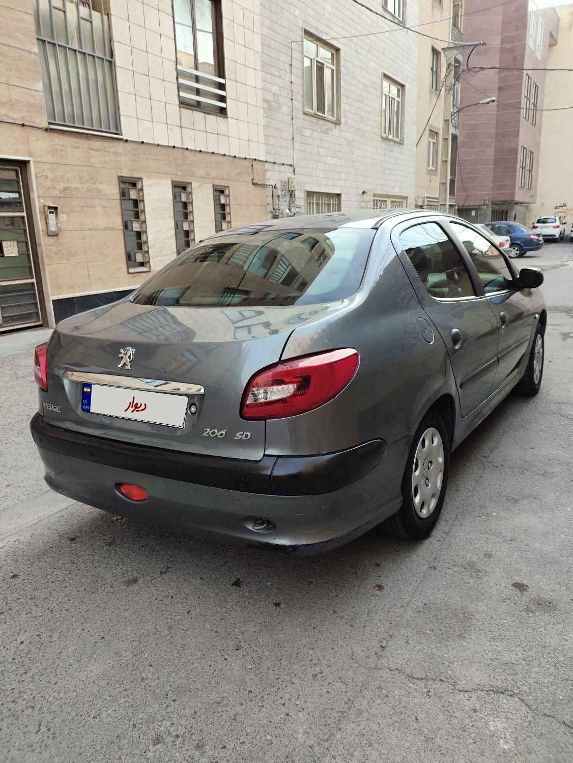 پژو ۲۰۶ صندوق دار v8 - 1390