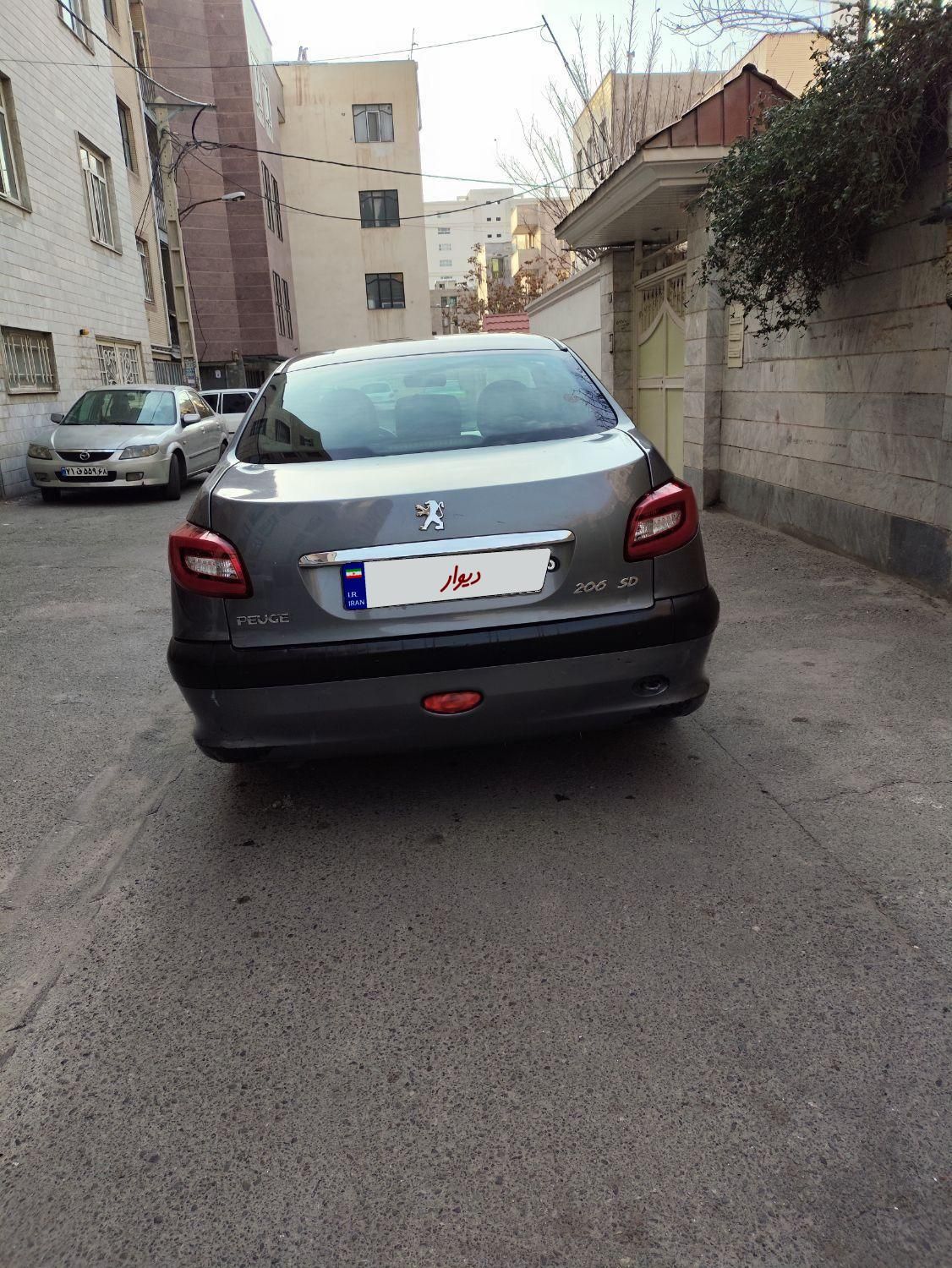 پژو ۲۰۶ صندوق دار v8 - 1390