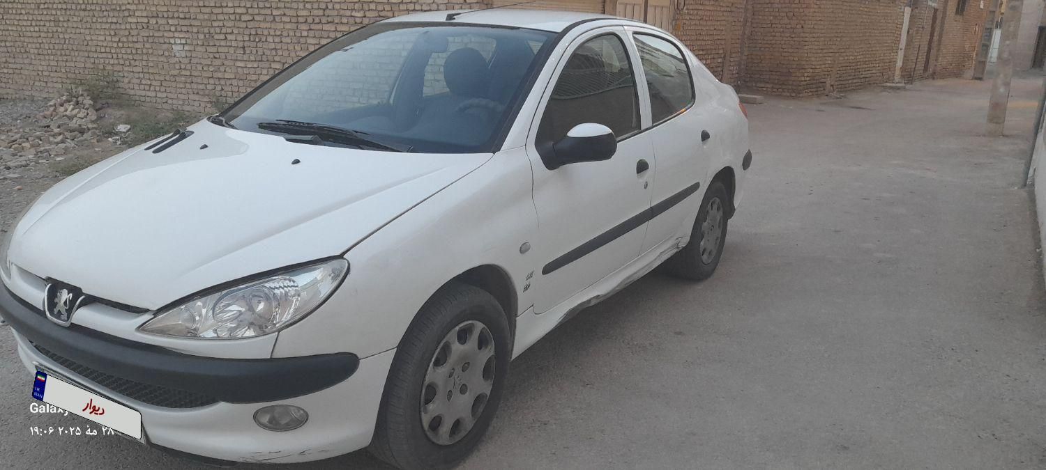 پژو ۲۰۶ صندوق دار v8 - 1392