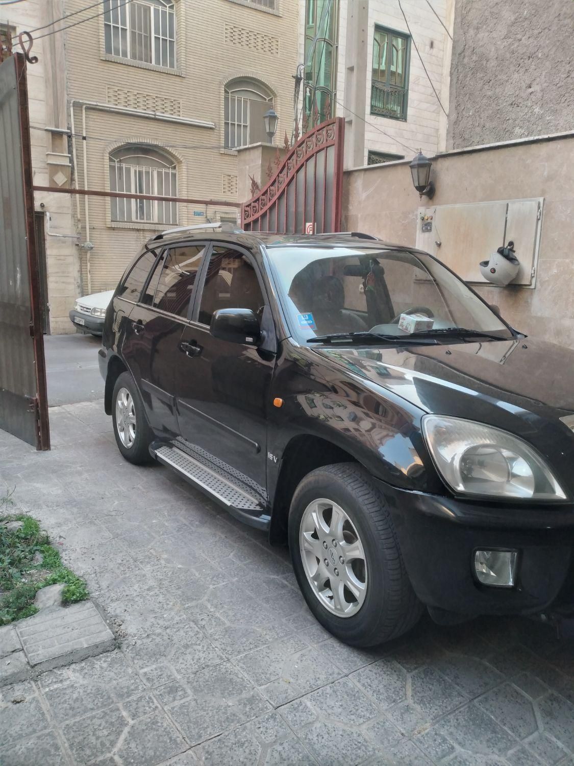 ام وی ام X33 دنده‌ای ساده - 2012