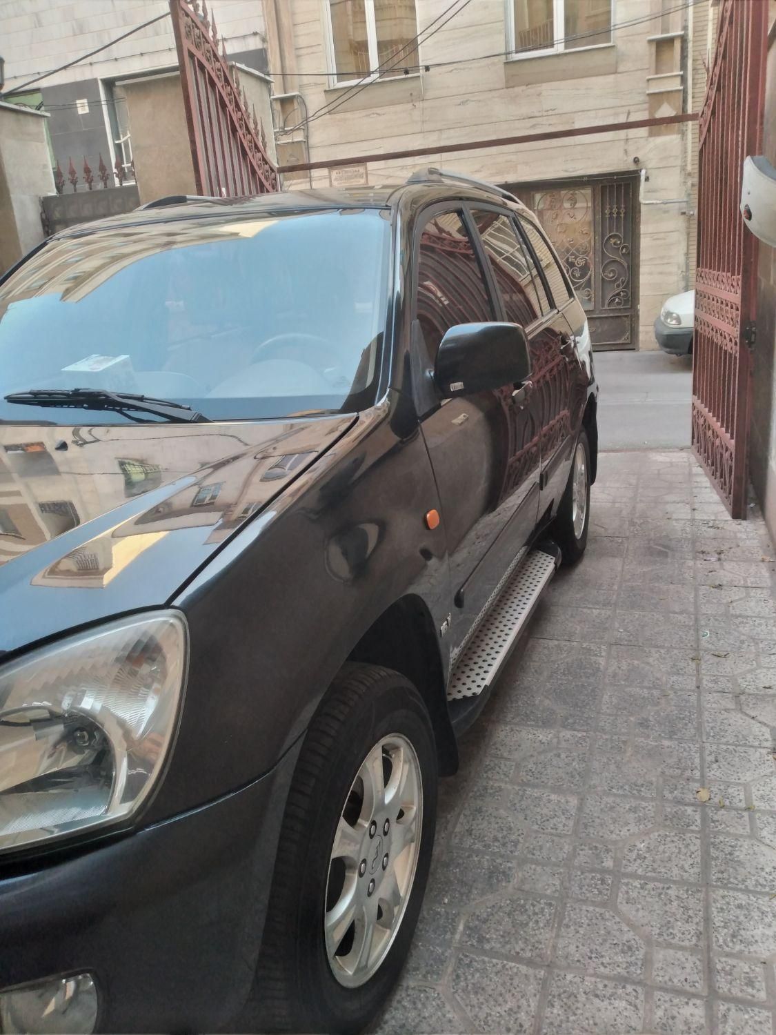 ام وی ام X33 دنده‌ای ساده - 2012