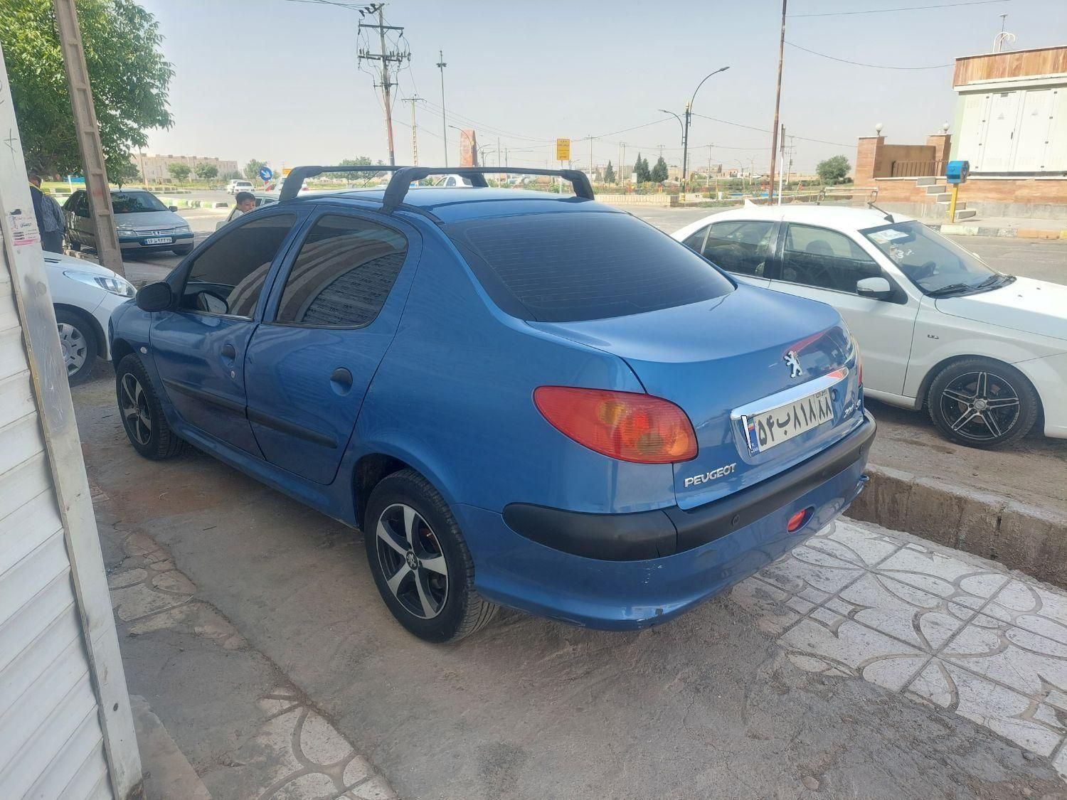 پژو ۲۰۶ صندوق دار v8 - 1393