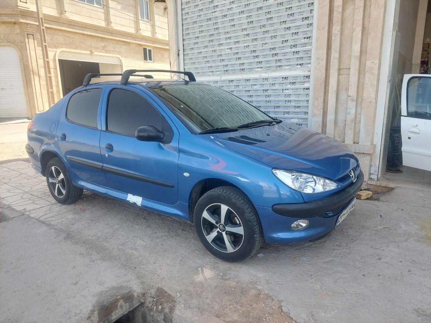 پژو ۲۰۶ صندوق دار v8 - 1393