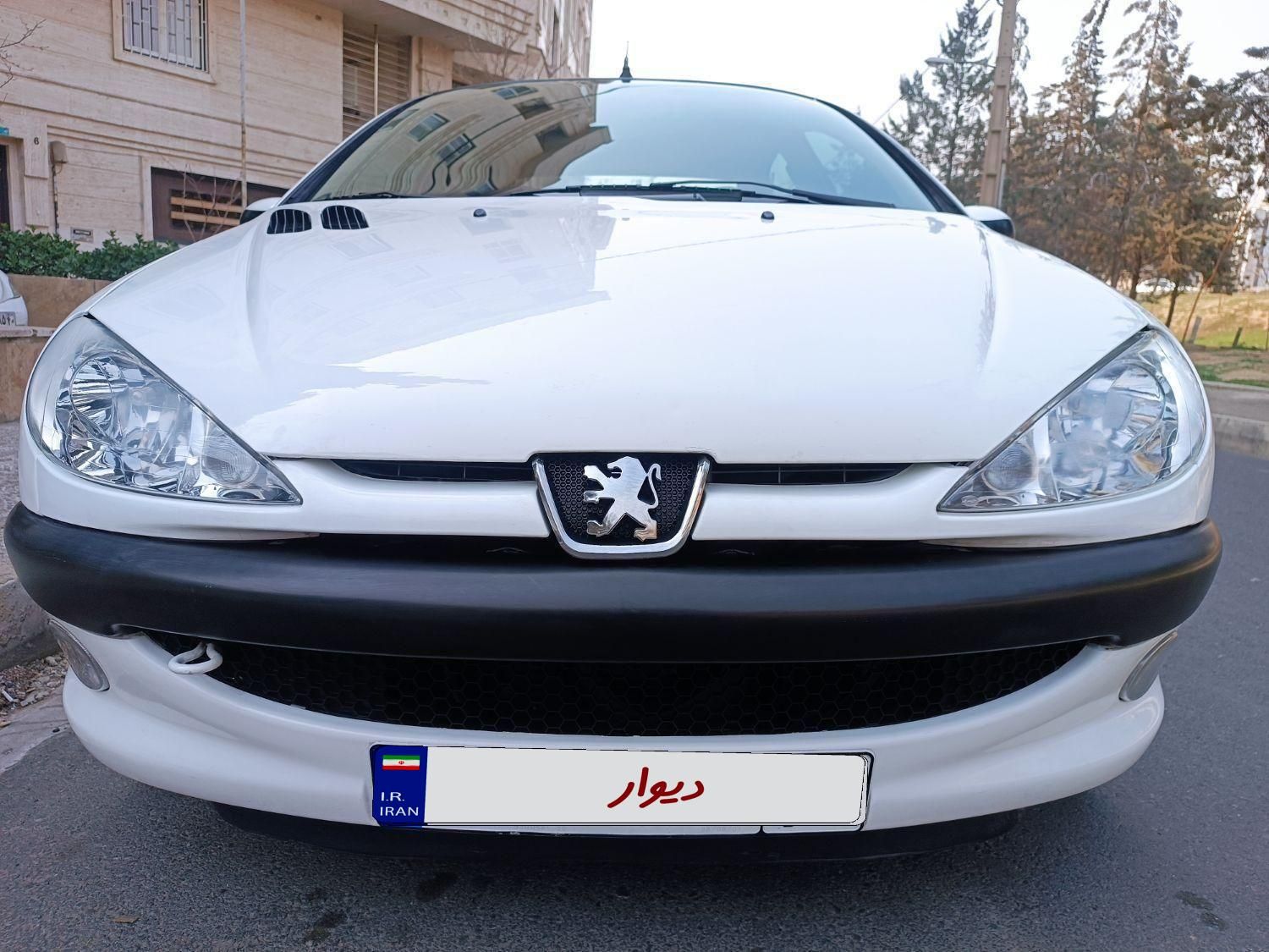 پژو ۲۰۶ صندوق دار v8 - 1389