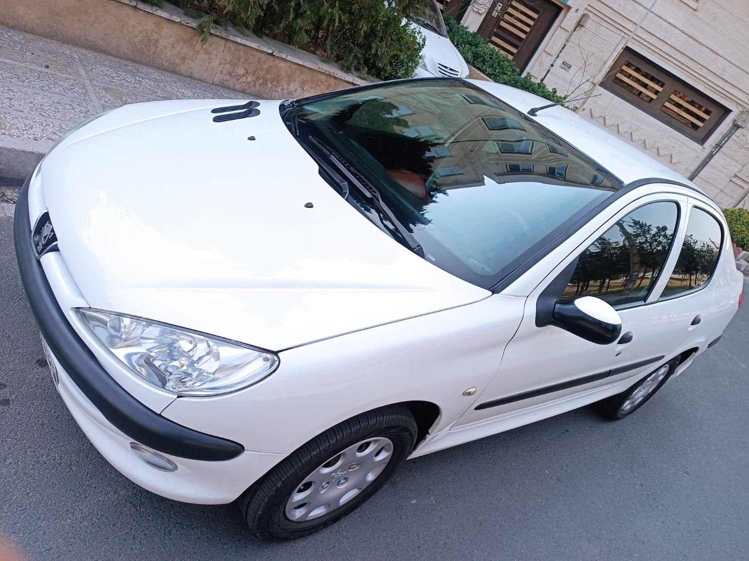 پژو ۲۰۶ صندوق دار v8 - 1389