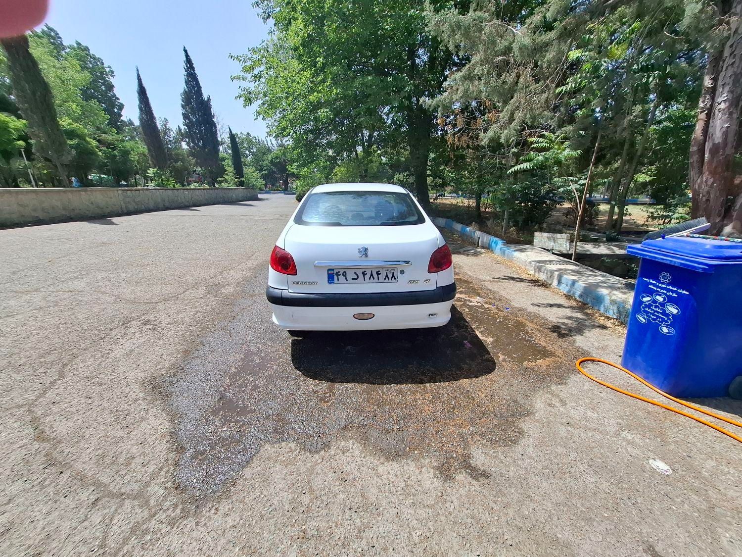پژو ۲۰۶ صندوق دار v8 - 1395