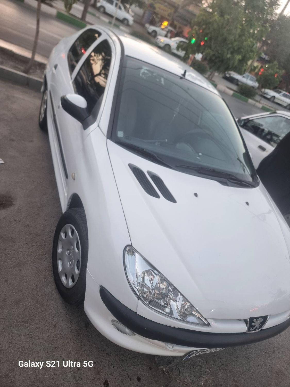 پژو ۲۰۶ صندوق دار v8 - 1393