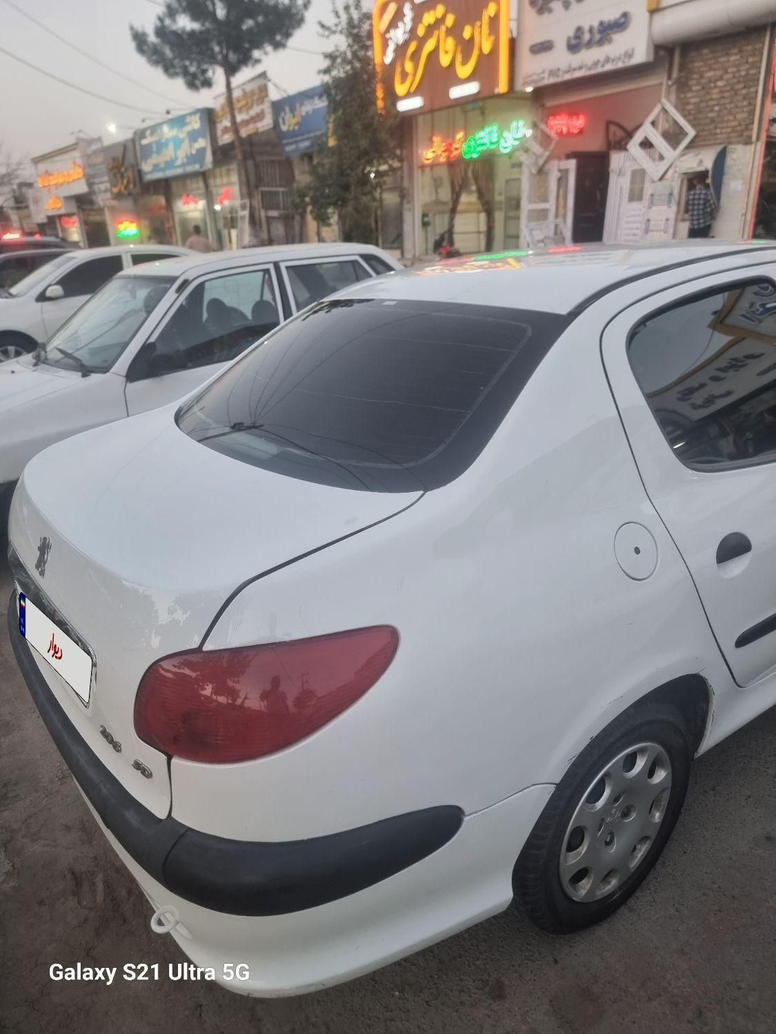 پژو ۲۰۶ صندوق دار v8 - 1393