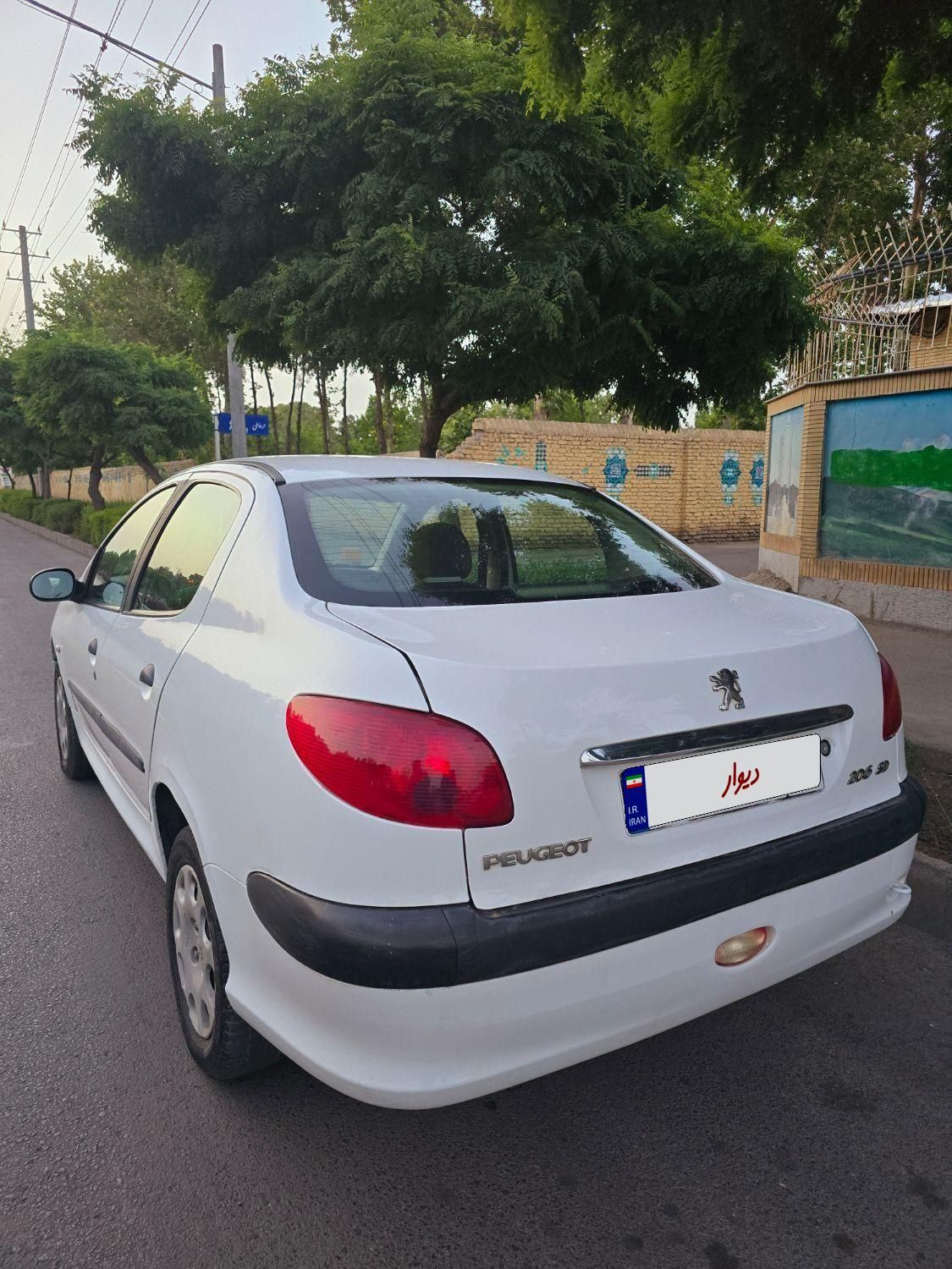 پژو ۲۰۶ صندوق دار v20 - 1390