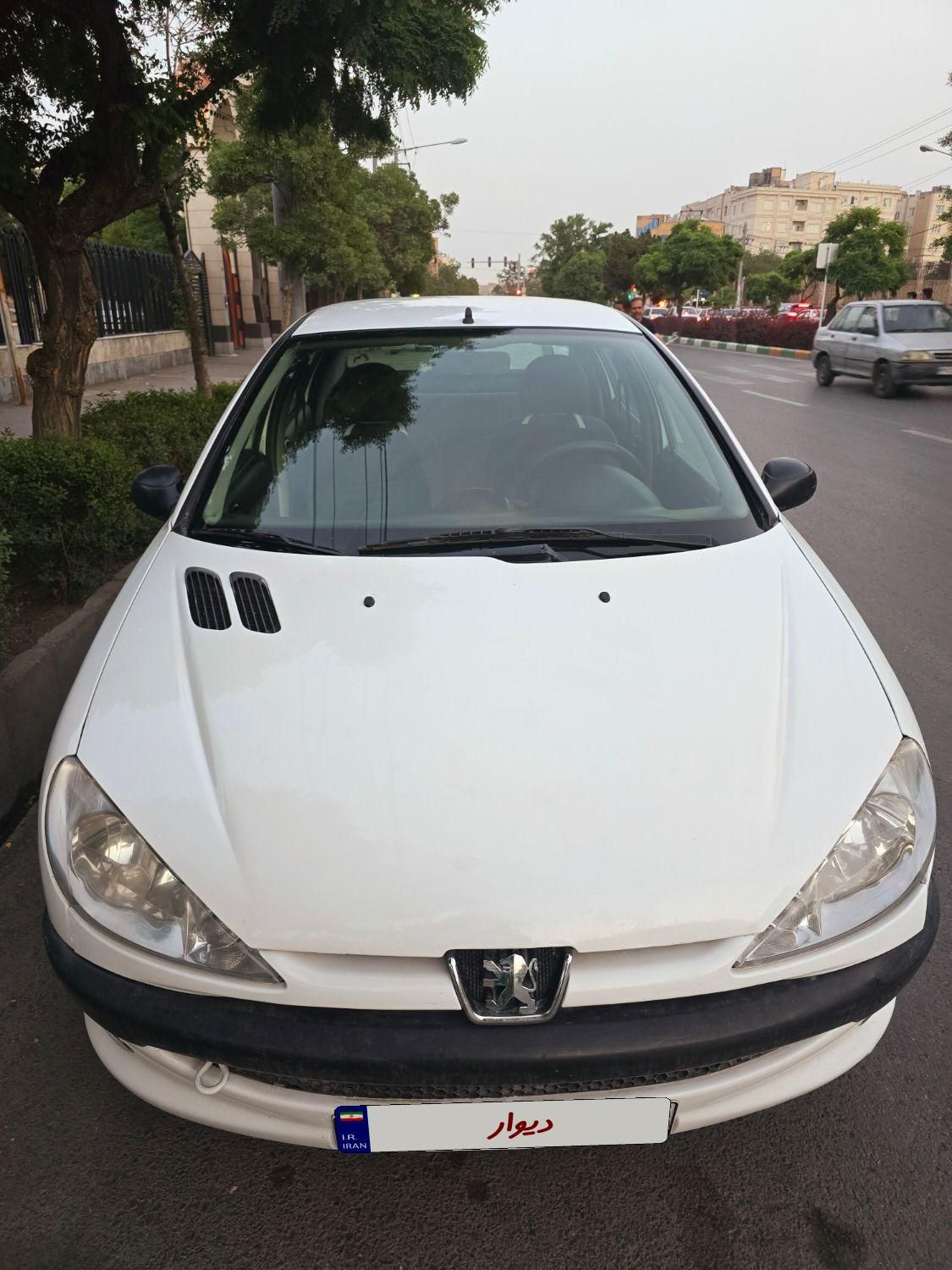 پژو ۲۰۶ صندوق دار v20 - 1390