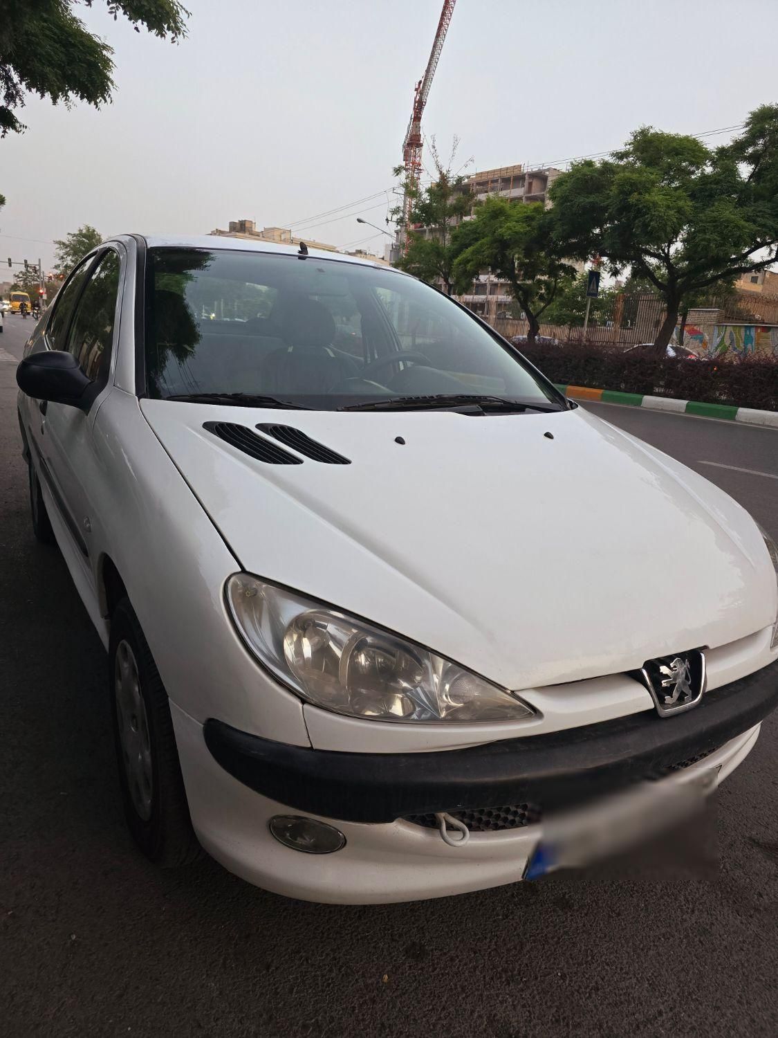 پژو ۲۰۶ صندوق دار v20 - 1390