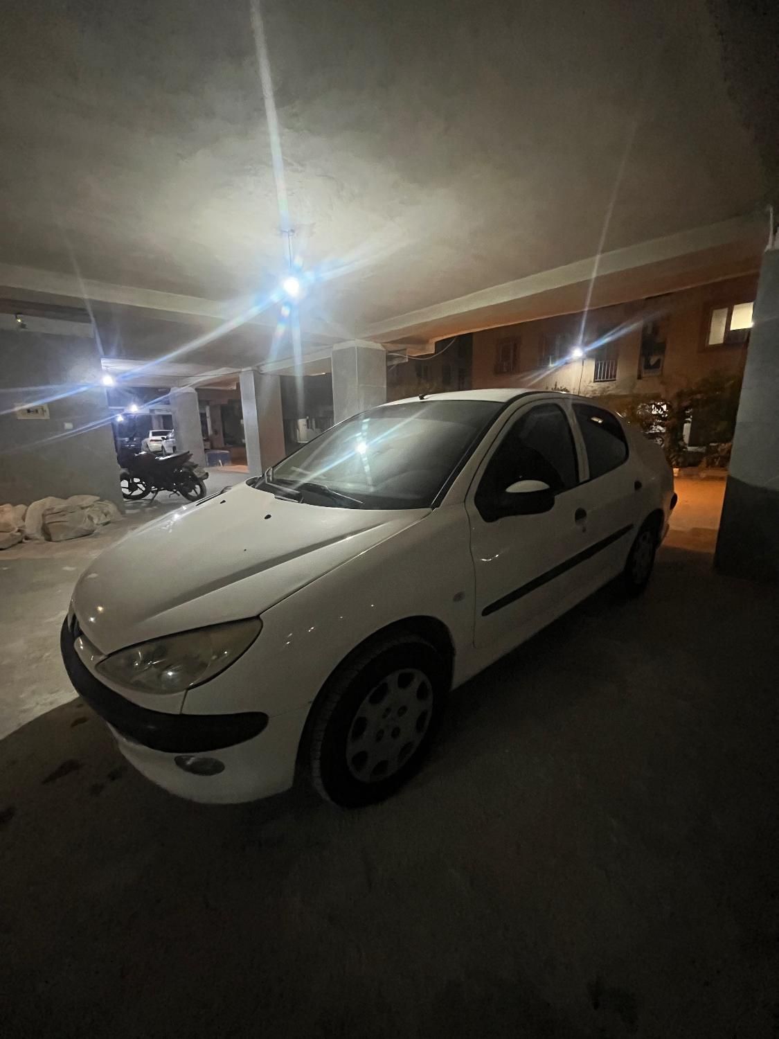 پژو ۲۰۶ صندوق دار v8 - 1398