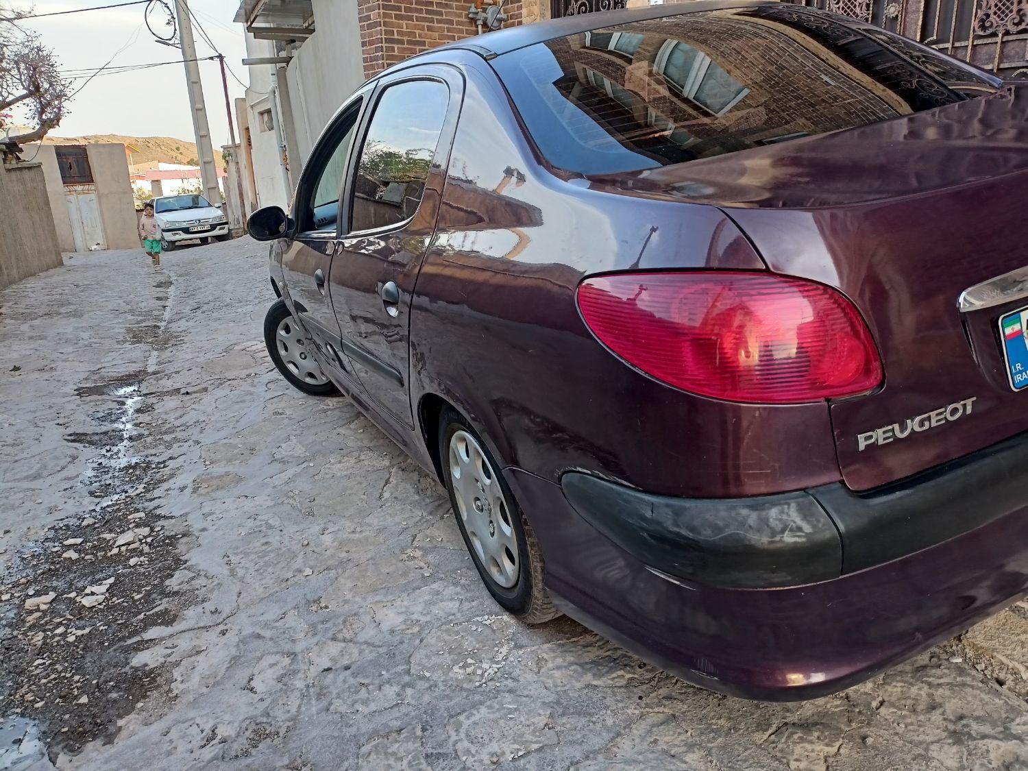 پژو ۲۰۶ صندوق دار v8 - 1389