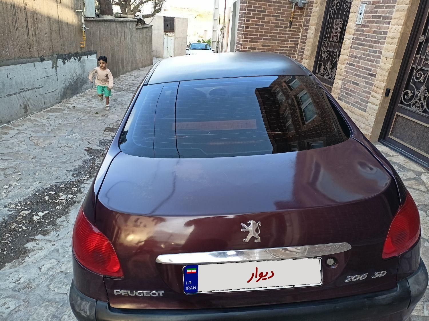 خودرو پژو، ۲۰۶ صندوق دار آگهی ann_18382818