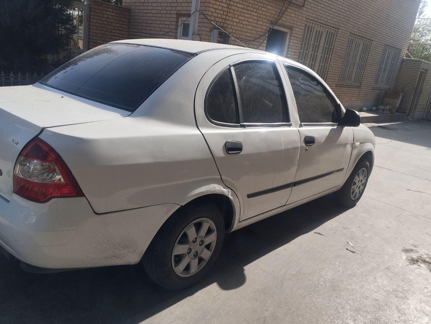 تیبا صندوق دار EX - 1395