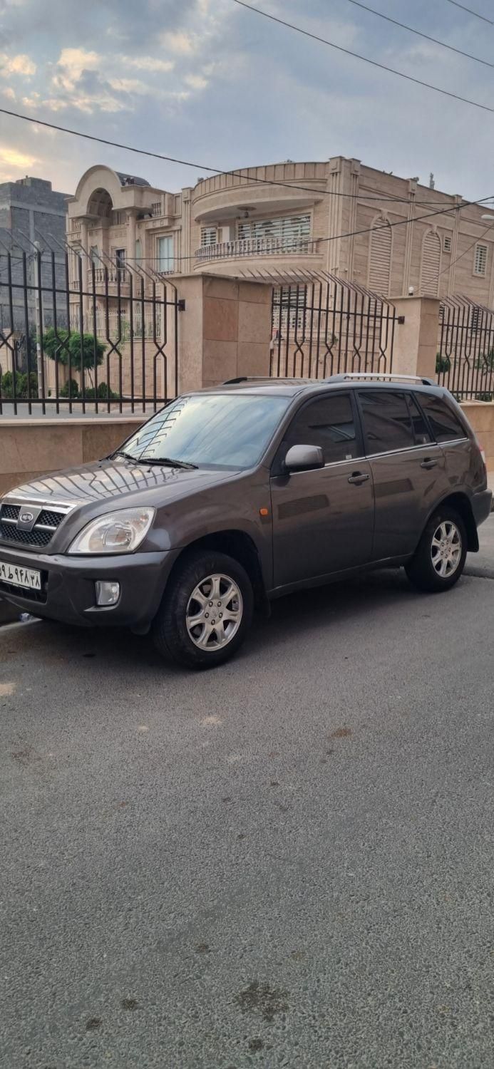 ام وی ام X33 دنده‌ای ساده - 2012