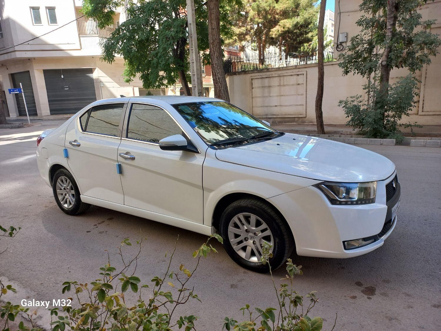 دنا پلاس تیپ ۲ سانروف ۴ ایربگ - 1400