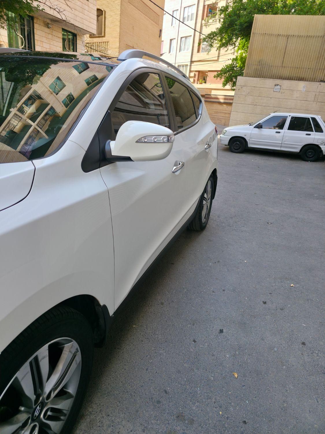 هیوندای توسان 2.4 لیتر - 2013