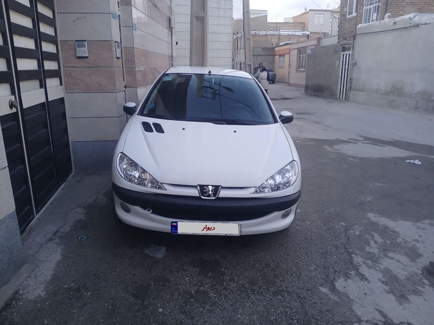 پژو ۲۰۶ صندوق دار v8 - 1389