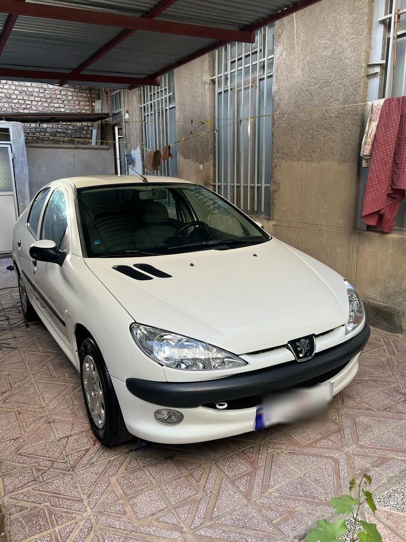 پژو ۲۰۶ صندوق دار v8 - 1389