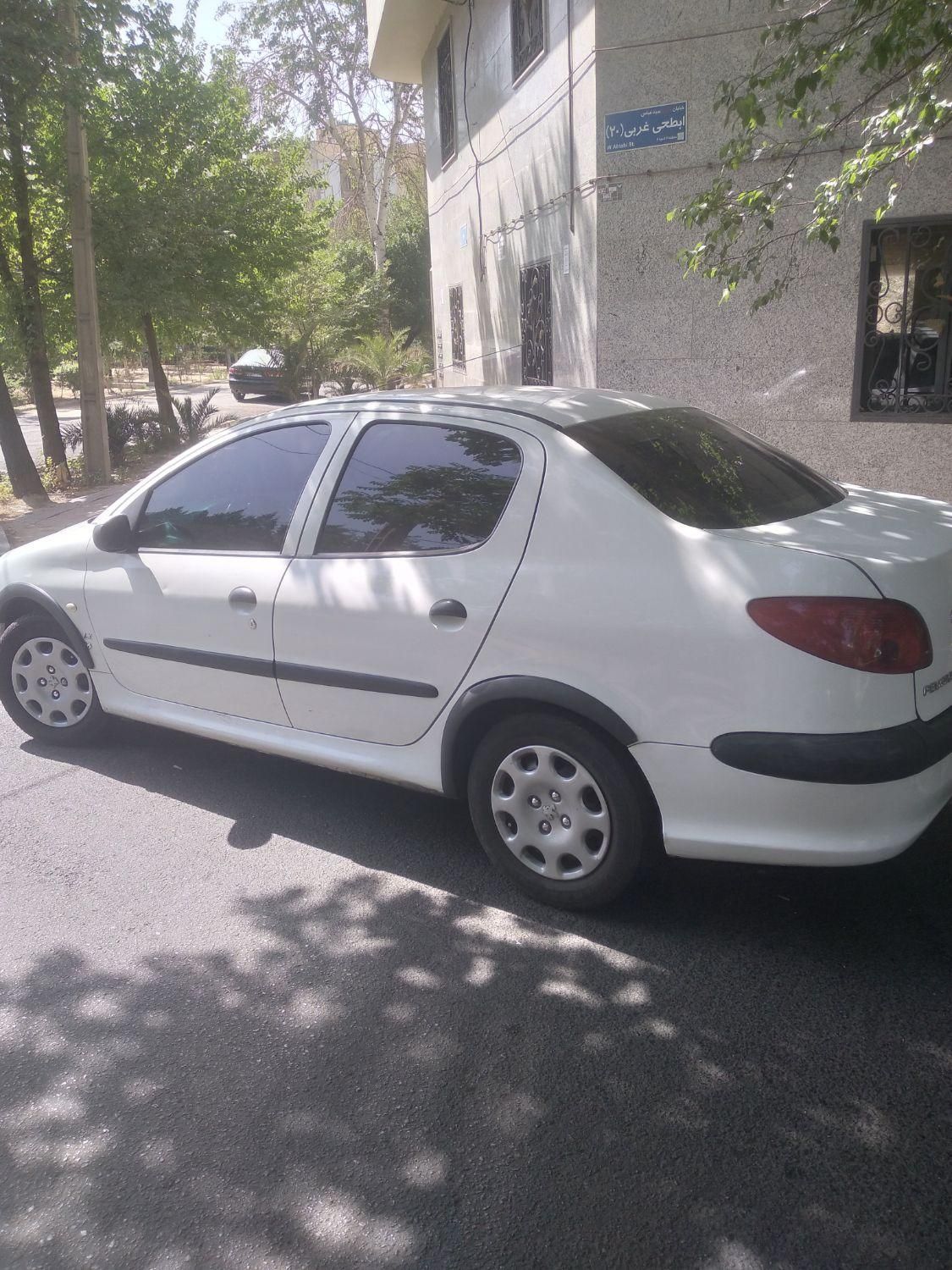 پژو ۲۰۶ صندوق دار v8 - 1394