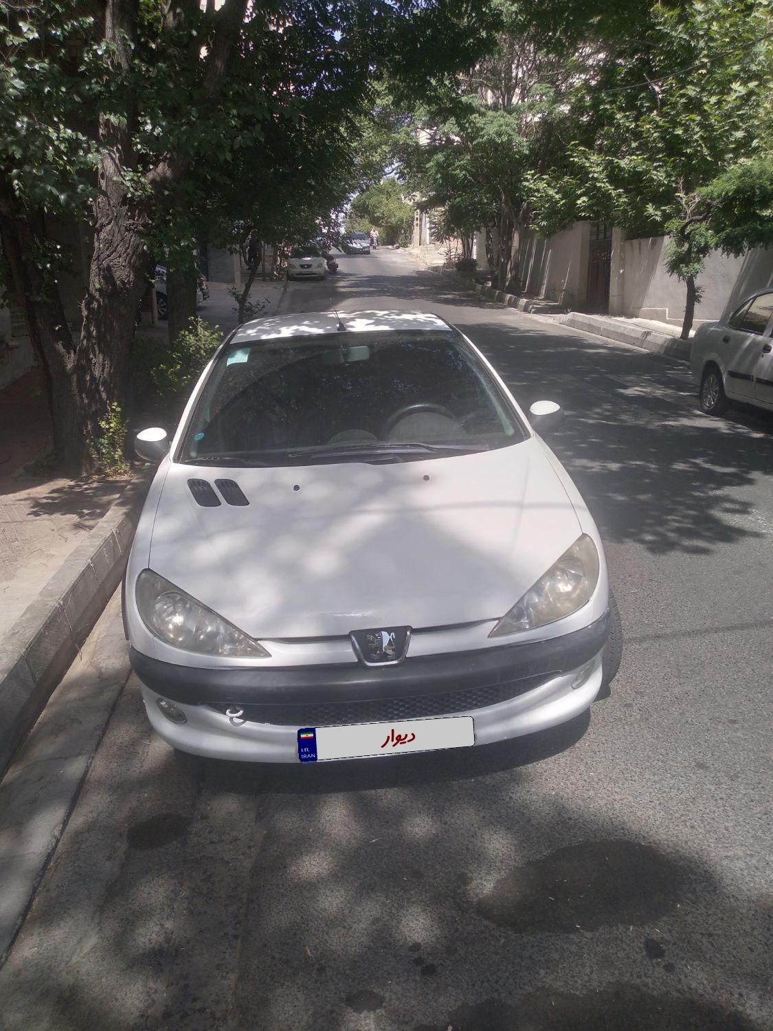 پژو ۲۰۶ صندوق دار v8 - 1394