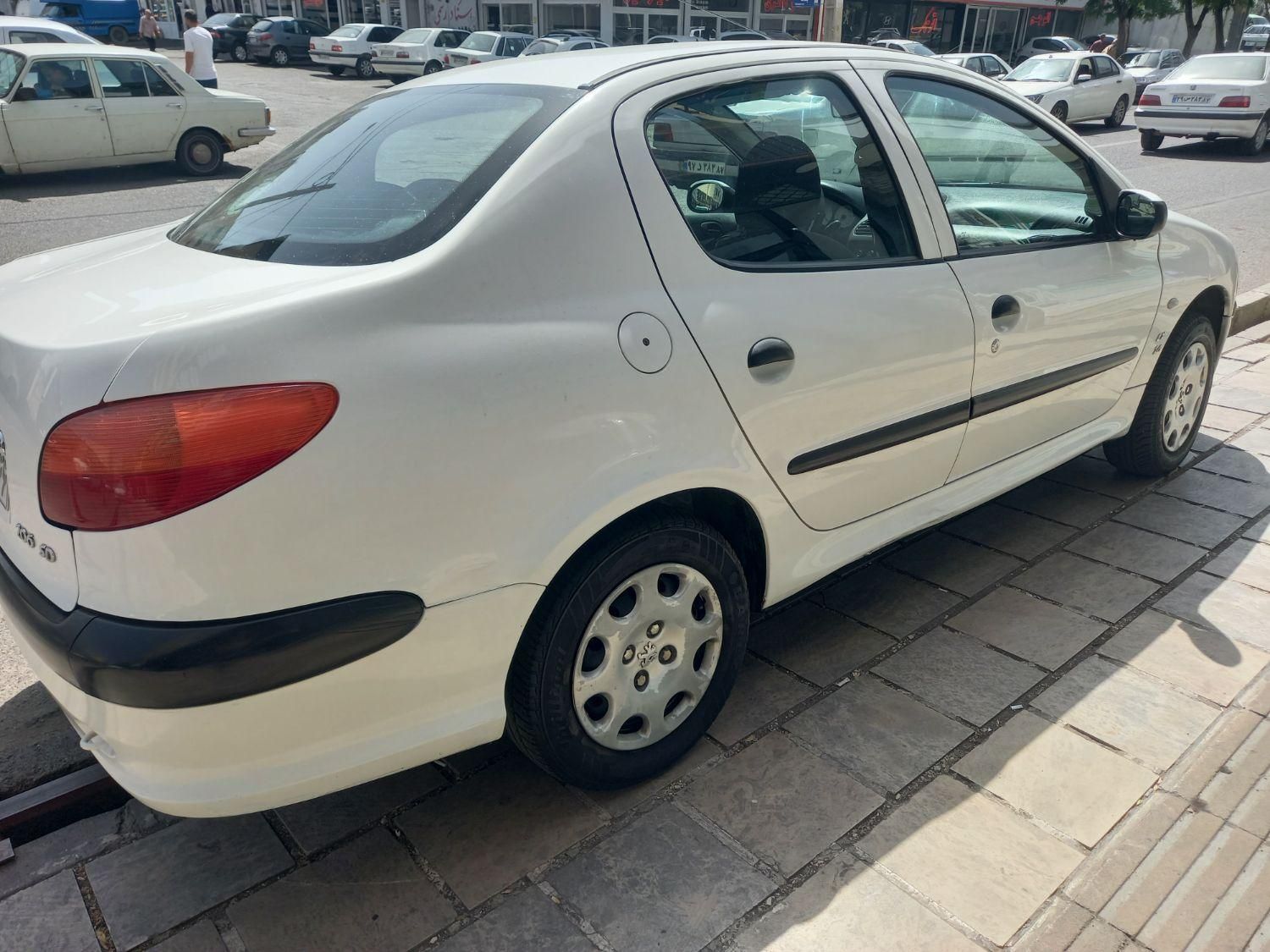 پژو ۲۰۶ صندوق دار v8 - 1389