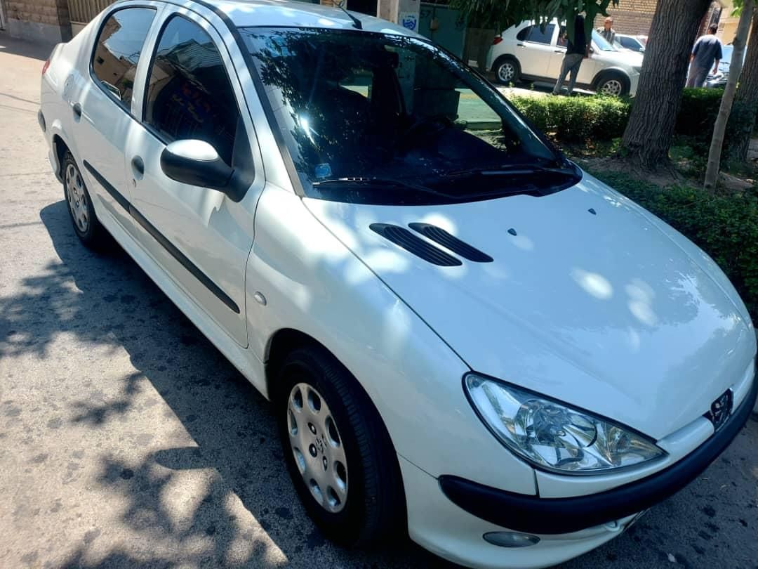 پژو ۲۰۶ صندوق دار v8 - 1392