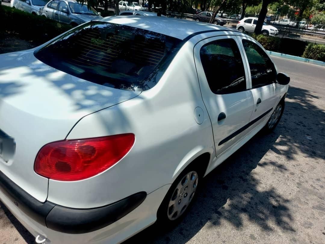 پژو ۲۰۶ صندوق دار v8 - 1392