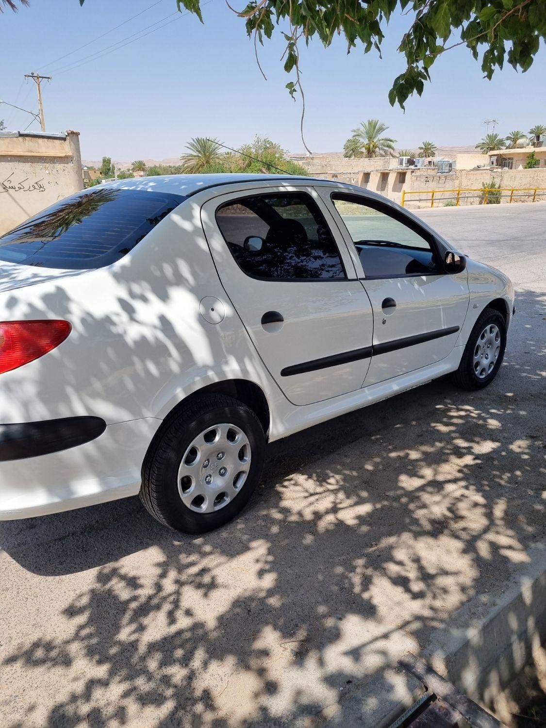 پژو ۲۰۶ صندوق دار v8 - 1393