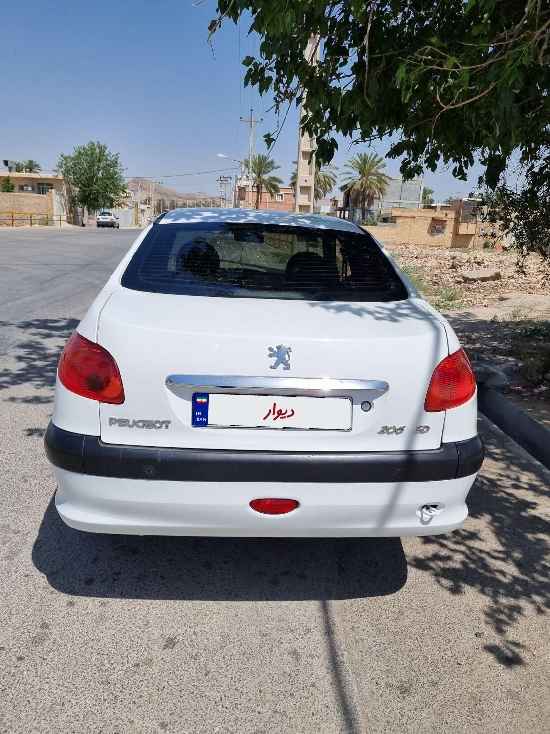 پژو ۲۰۶ صندوق دار v8 - 1393
