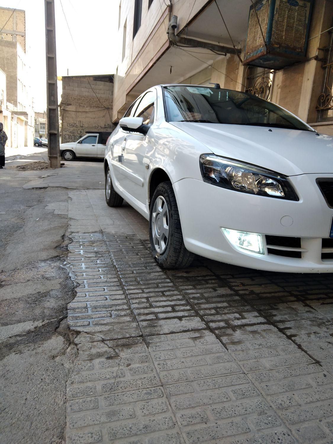دنا پلاس توربو شارژ اتوماتیک اتوماتیک توربو - 1400