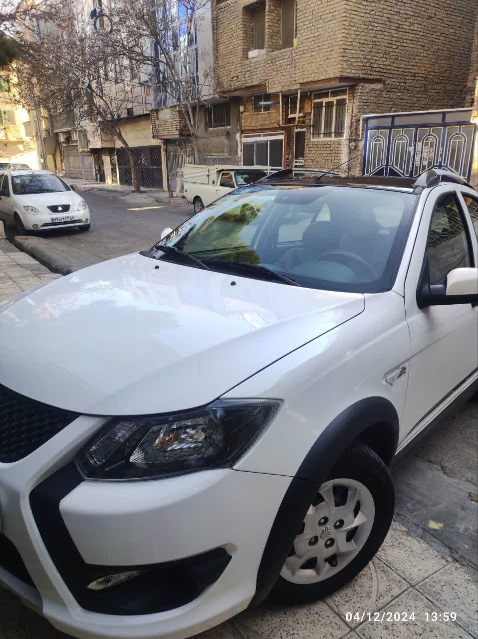خودرو کوییک، R آگهی ann_18385041