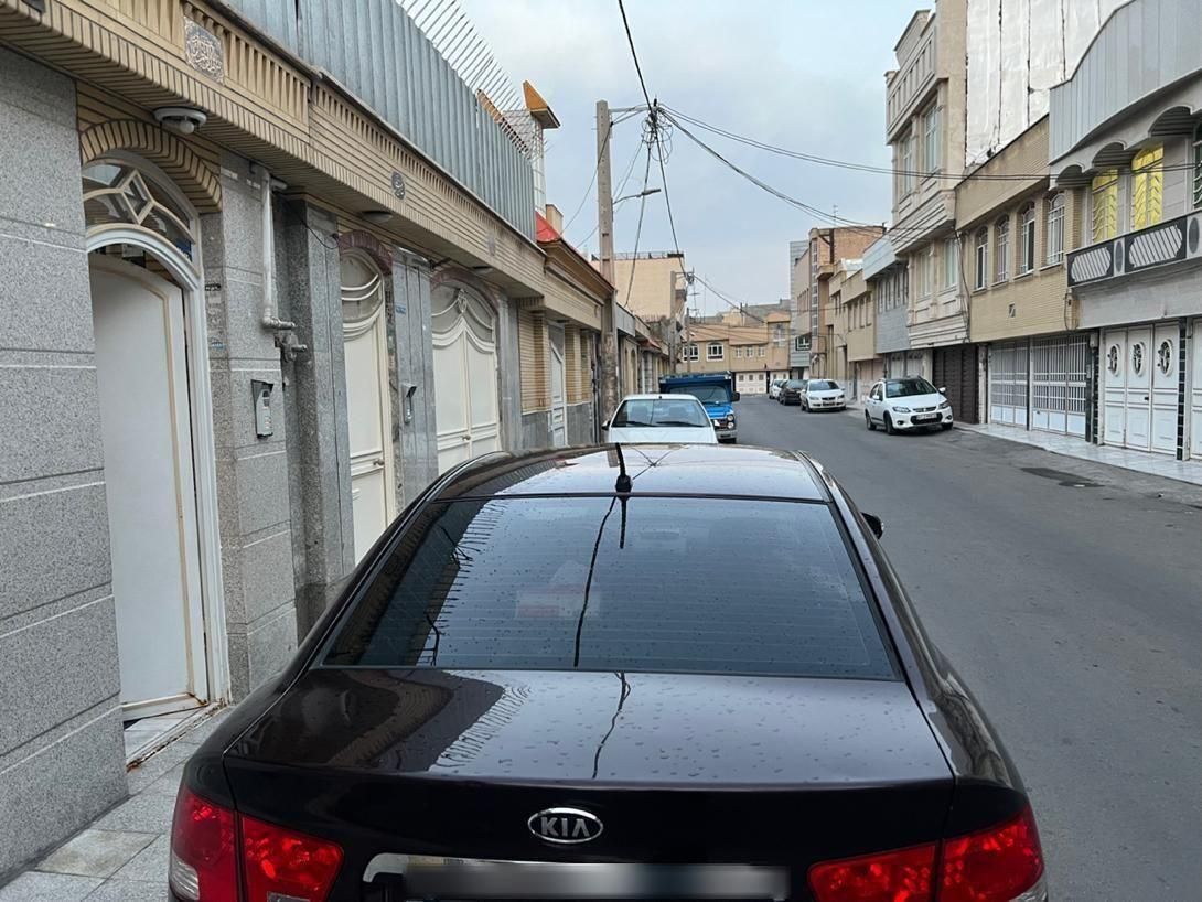کیا سراتو 2.0 لیتر اتوماتیک GT لاین - 2010