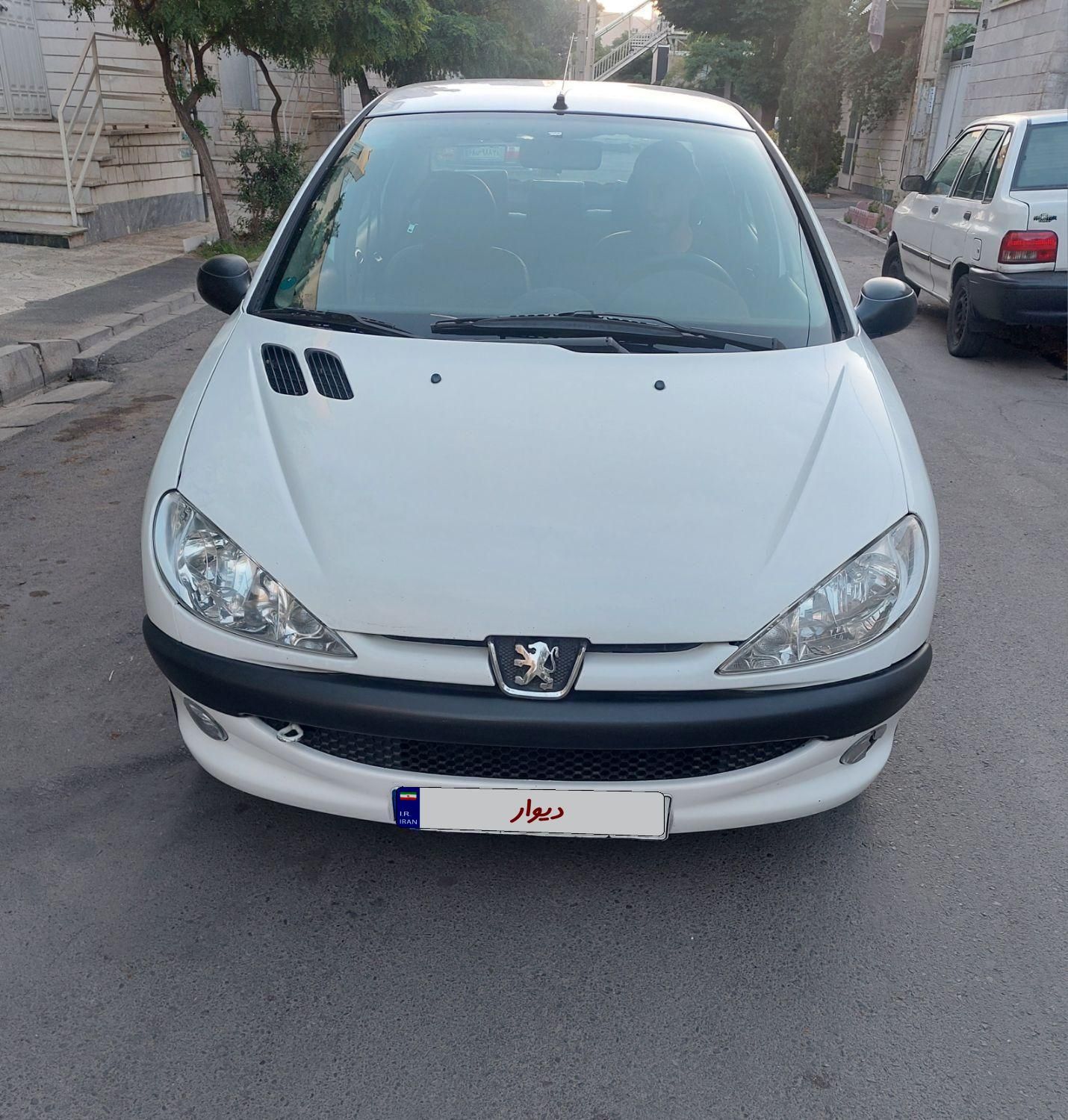 خودرو پژو، ۲۰۶ صندوق دار آگهی ann_18385335