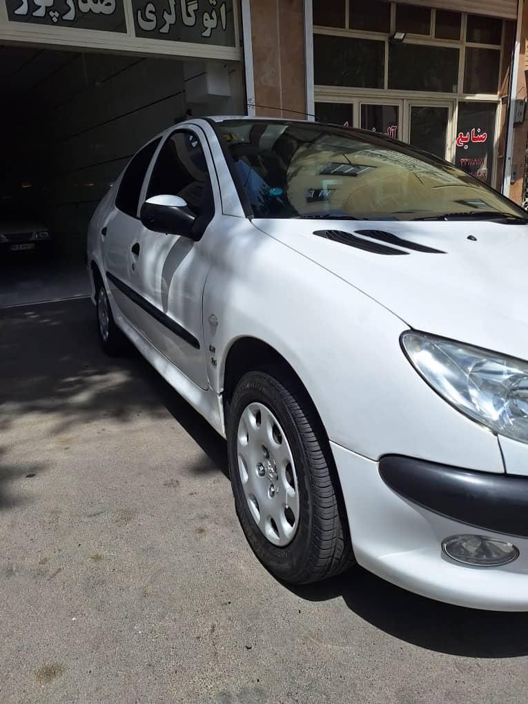 پژو ۲۰۶ صندوق دار v8 - 1390