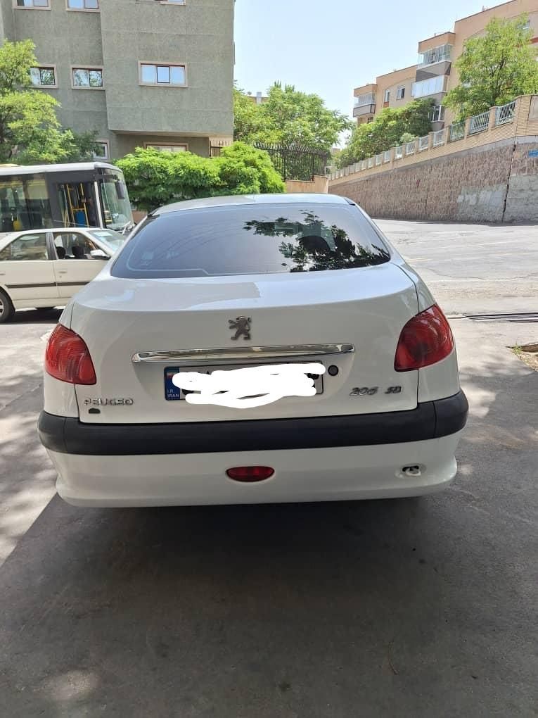 پژو ۲۰۶ صندوق دار v8 - 1390