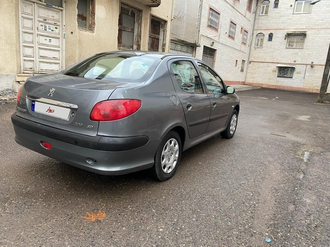 پژو ۲۰۶ صندوق دار v8 - 1394