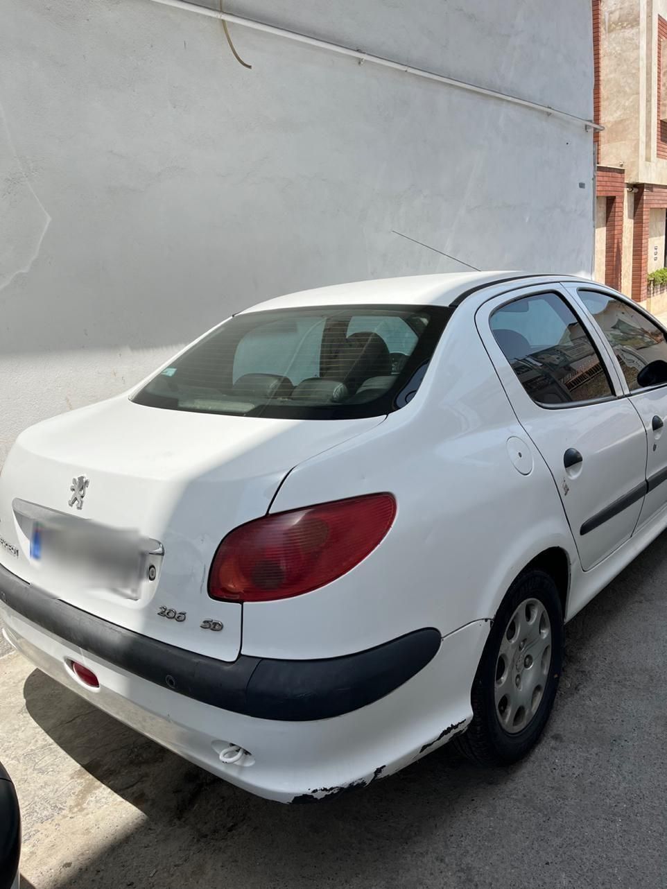 پژو ۲۰۶ صندوق دار v8 - 1395