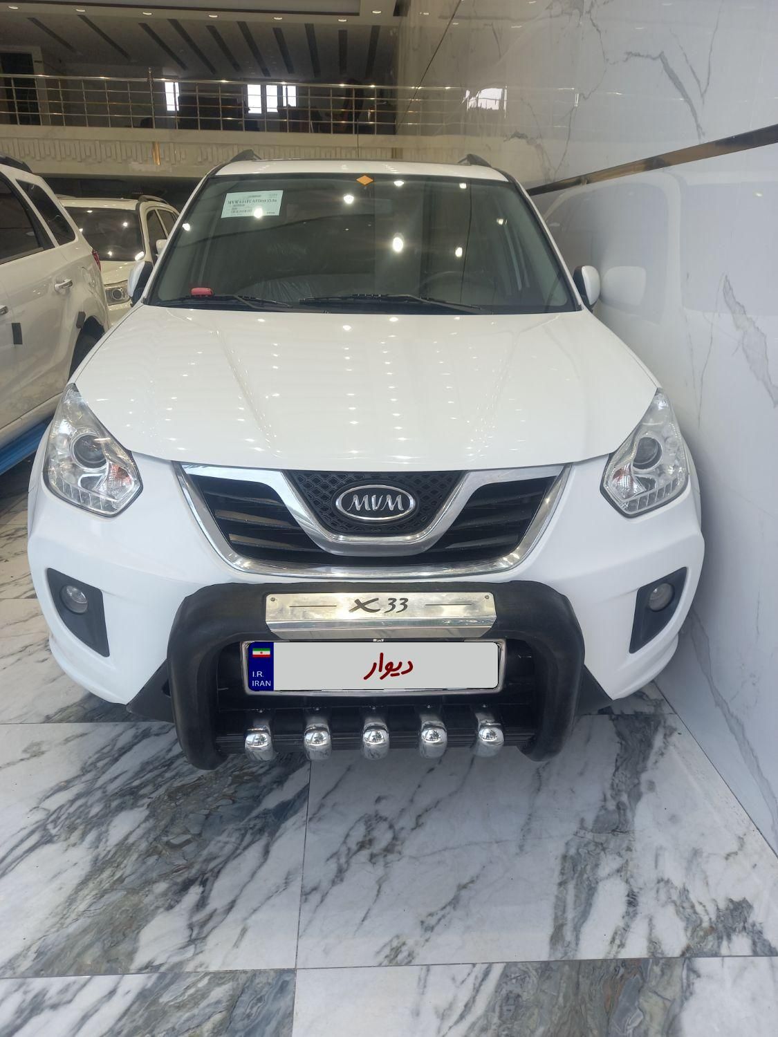 خودرو ام وی ام، X33 آگهی ann_18386989