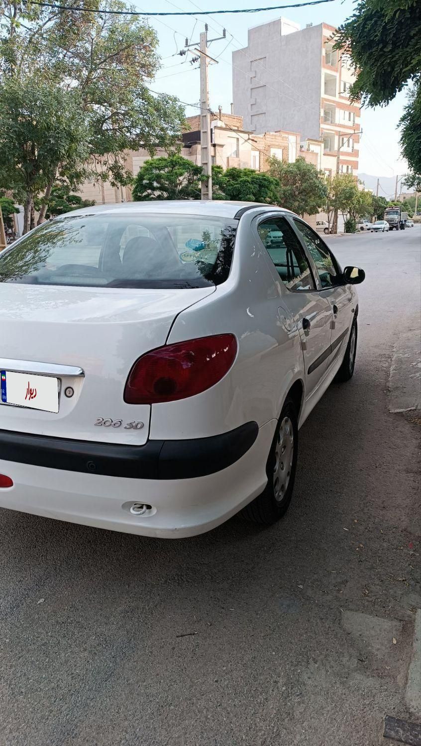 پژو ۲۰۶ صندوق دار v8 - 1393