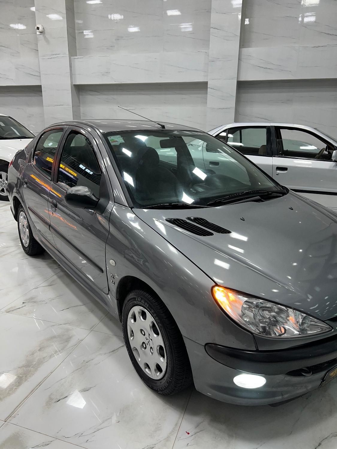 پژو ۲۰۶ صندوق دار v8 - 1390